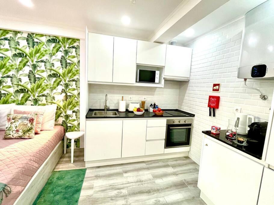 New-Romantic Studio Near The Beach! Paço de Arcos Extérieur photo